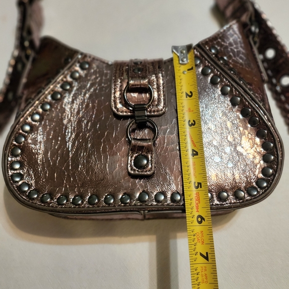 Silence + Noise Brown Shoulder Bag with Metallic Finish - Picture 12 of 15